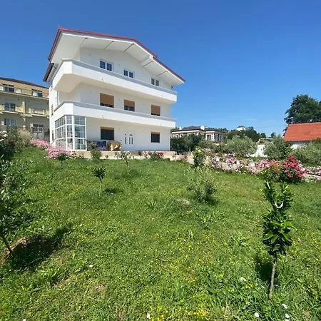 Sauk Villa Mjull-Bethore